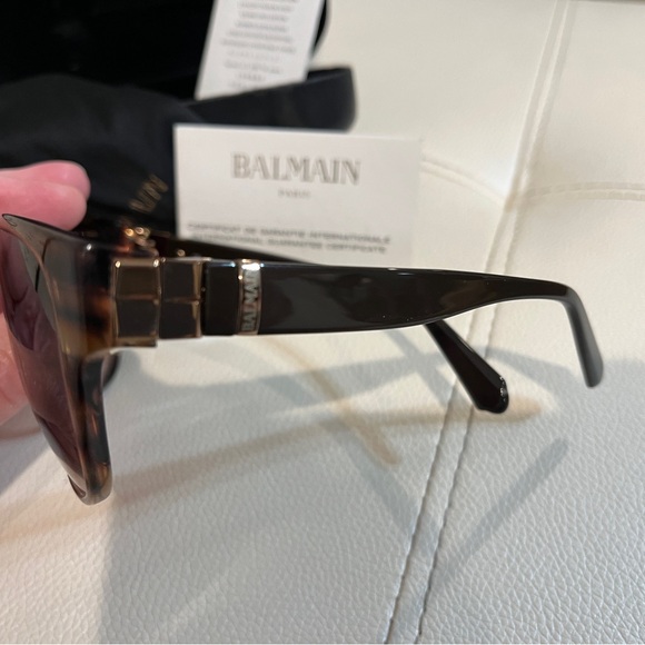 EUC BALMAIN Sunglasses 😎 - Picture 7 of 7